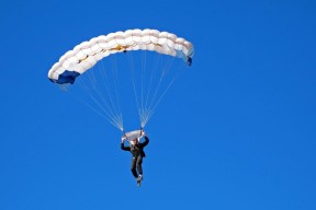 比利时男篮在欧洲预赛中奋勇拼搏，目标奥运荣耀，比利时男篮什么水平