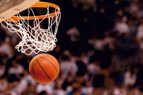 CBA成为中国体育产业的标志性赛事，体育篮球cba竞赛情况