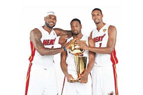 拜仁慕尼黑稳居德甲榜首，争夺多项冠军