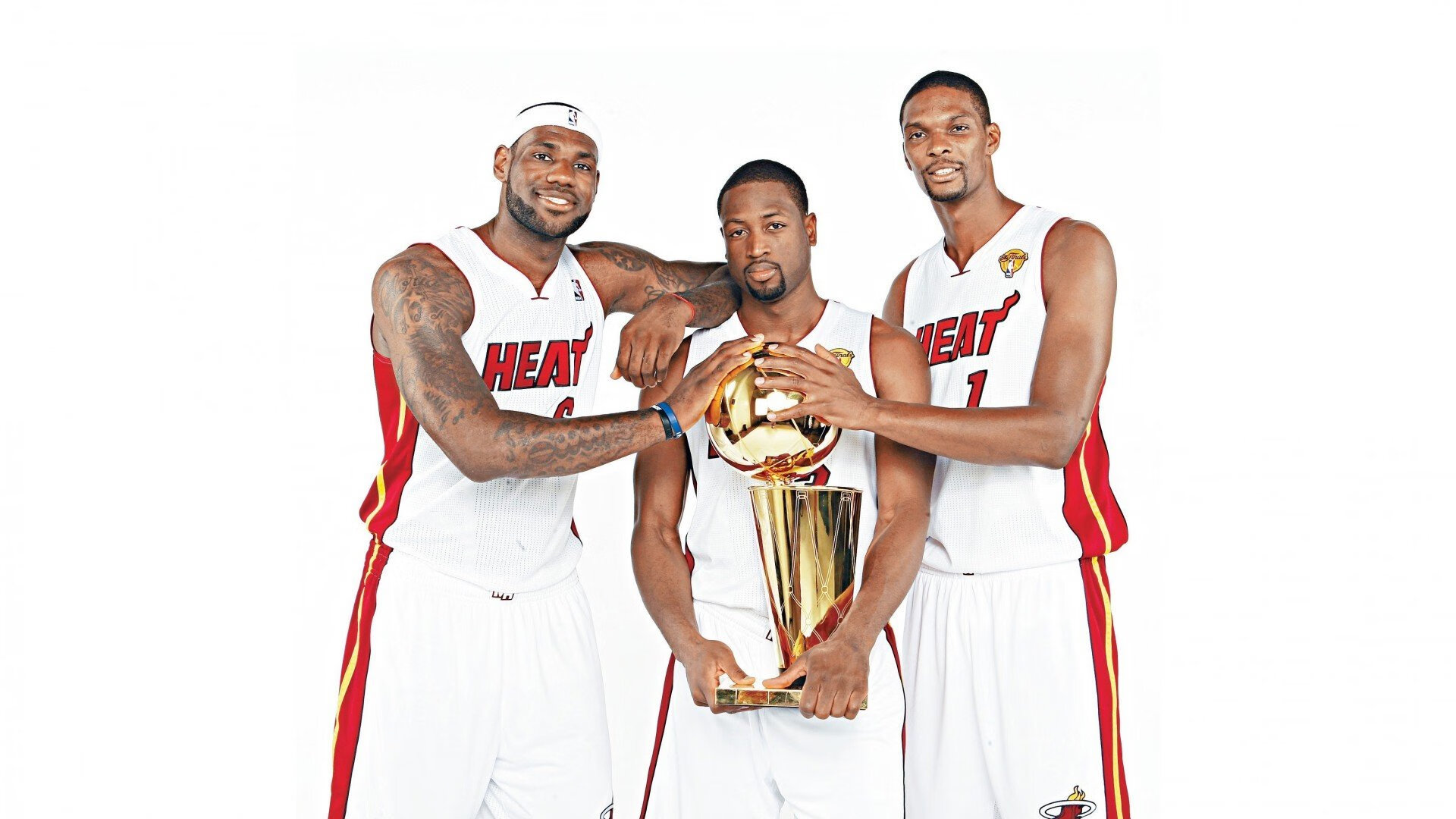 开云体育官方下载-世界各地举办足球慈善赛，传递爱心力量，足球公益项目